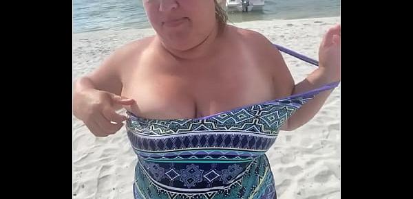 Beach babe teases in public superjizzcamscom 656 Porn Videos photo
