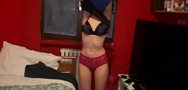 Skinny amateur brunette girlfriend takes it deep 721 Porn Videos picture pic